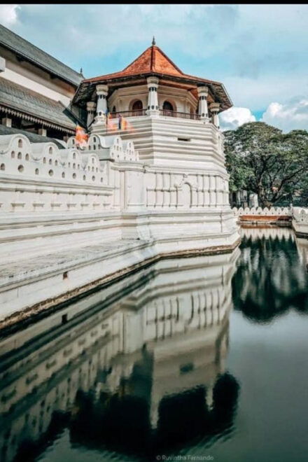 Kandy : City & Ambuluwawa Day Tour - Included and Excluded Items