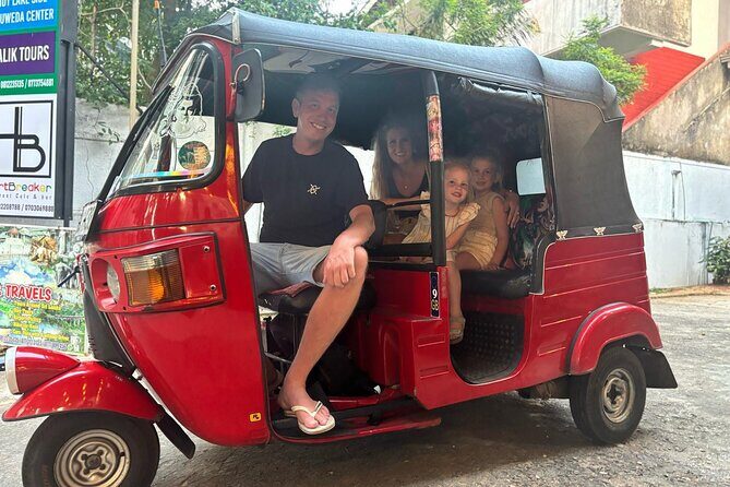 Kandy City Sightseeing Tour by Tuk Tuk - Good To Know