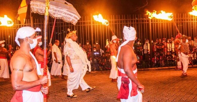 Kandy; City Tour by AC Car - Cultural Insights