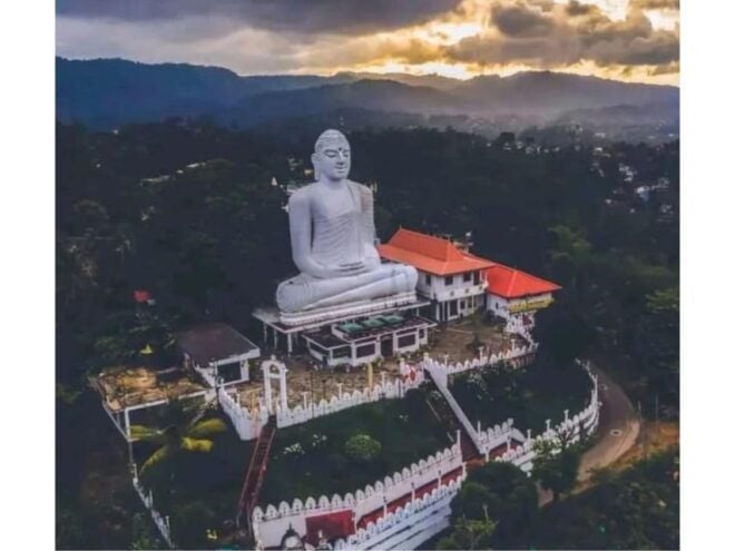 Kandy: City Tour by Budget Taxi (Local Guide) - Customizable Guest Experience