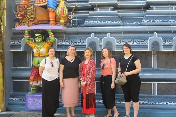 Kandy city tour by Tuk Tuk - The Journey Begins: Hotel Pickup and Transit