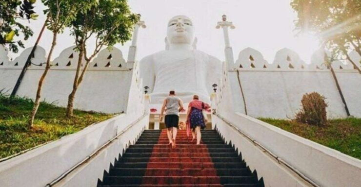 Kandy City Tour by Tuktuk With Recommended Guide - Host/Greeter Availability and Audio Guide