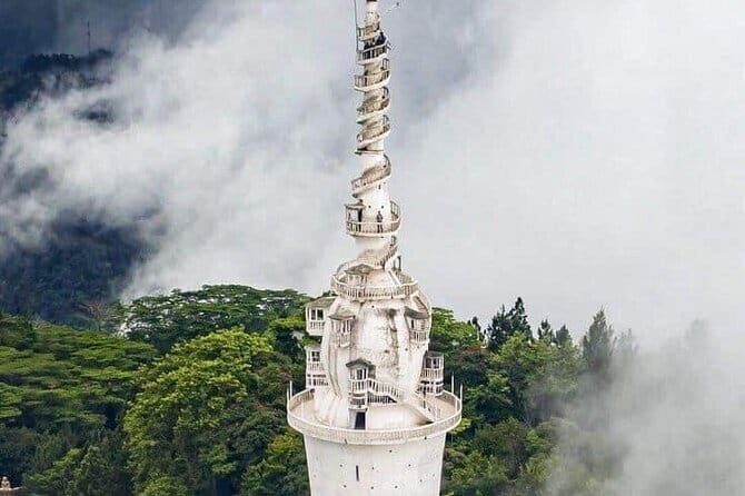 Kandy City Tour & Famous Ambuluwawa Tower with Friendly Chauffeur - The Sum Up