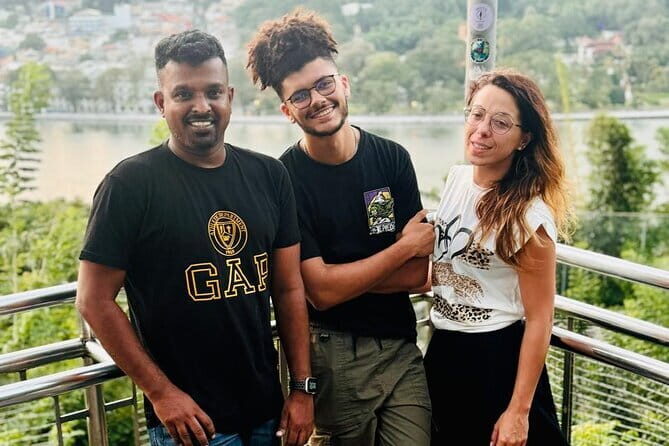 Kandy City Tour with Ambuluwawa by Tuk Tuk - Good To Know