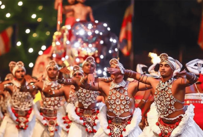 Kandy: Esala Perahera Festival Ticket - August 15th-19th - Group Size Information