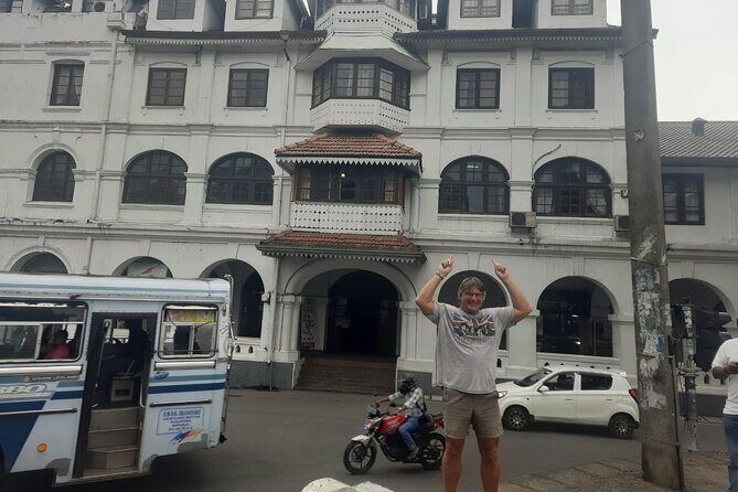 Kandy Full Day Tour from Colombo and Negombo and CMB Airport - Starting Point: Comfort and Convenience