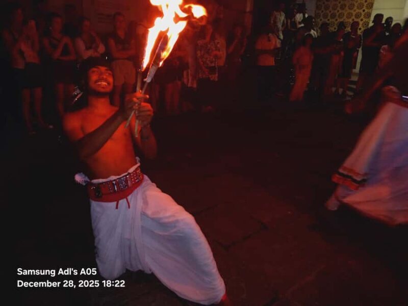 Kandy: Heritage and Architectural by Tuk Tuk - The Sum Up