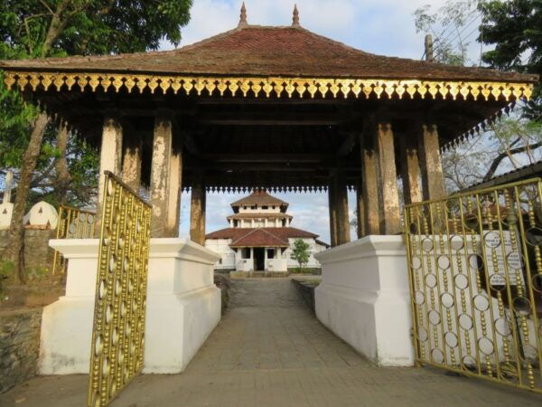Kandy: Historical Three Temples All-Inclusive Tour - The Sum Up
