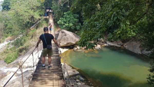 Kandy: Knuckles Mountain Range Day Hike - UNESCO World Heritage Site