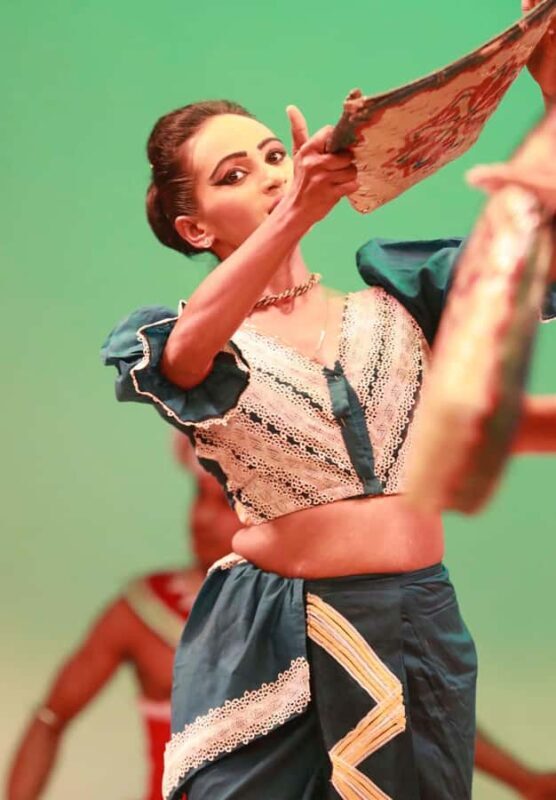 Kandy Lake Club Cultural Dance Show Experience - Who Should Consider This Experience?