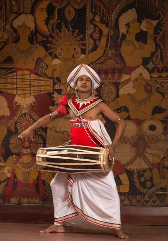 Kandy Lake Club Cultural Dance Show Experience - Introduction