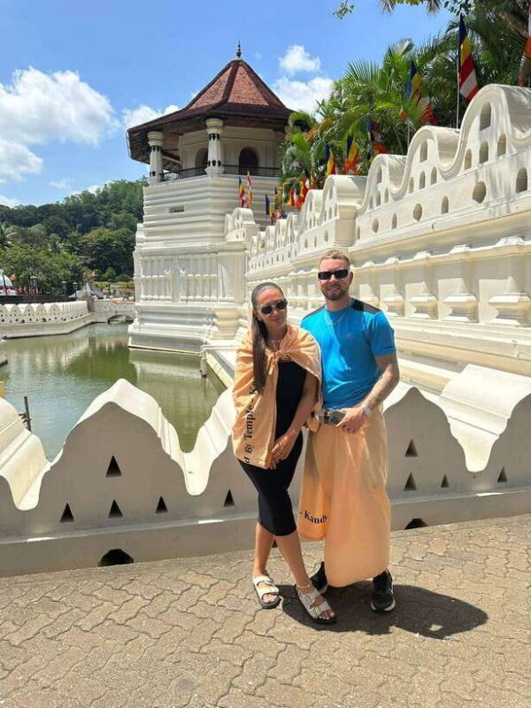 Kandy: Private Guided Tour of the City by Tuk-Tuk - Good To Know