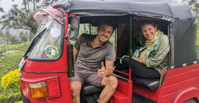 Kandy Royal Botanical Gardens Peradeniya By Tuk Sri Lanka - Temple Etiquette