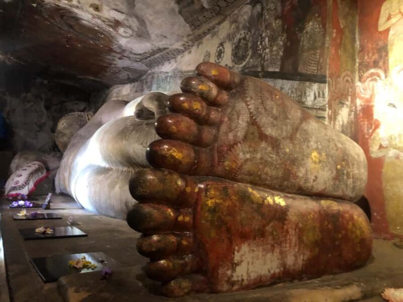 Kandy: Sigiriya and Dambulla Day Trip with local guide - Exploring Sigiriya: The Lion Rock Fortress