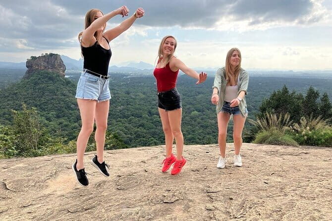 Kandy Sigiriya Rock and Village Safari Day Trip - The Itinerary in Detail