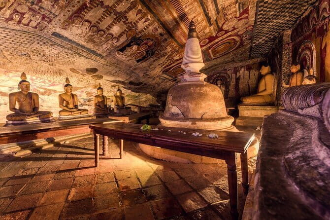 Kandy Sigiriya Rock and Village Safari Day Trip - FAQ