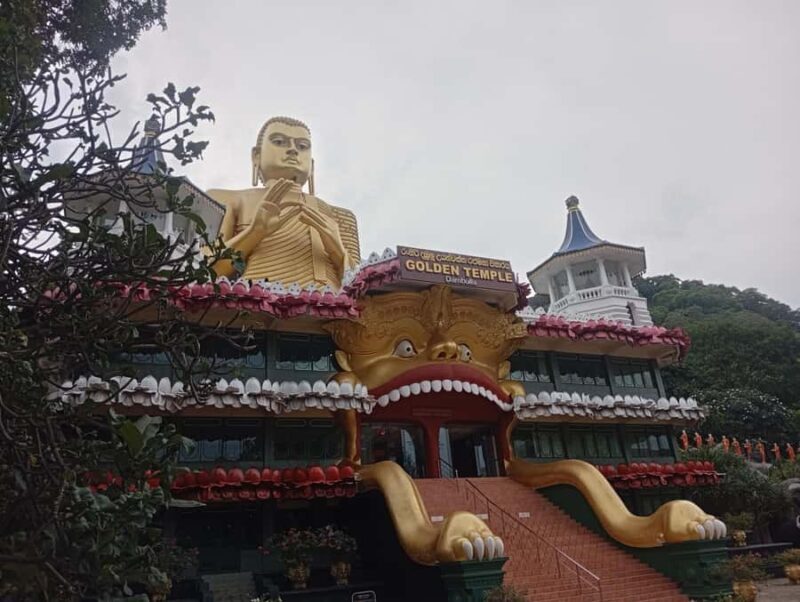 Kandy: Sigiriya Rock Fortress & Dambulla Day Trip by Tuk Tuk - FAQ