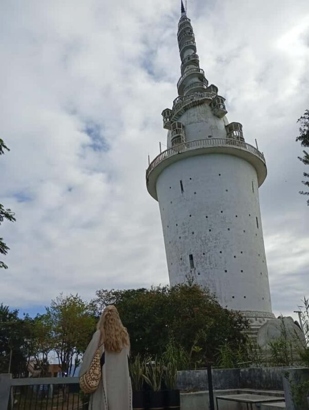 Kandy: Tea estate Factory & Waterfalls, Ambuluwawa tour - Good To Know