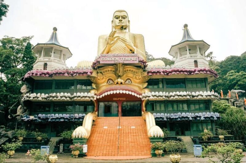 Kandy to Negombo: Sigiriya & Dambulla Day Trip - FAQ