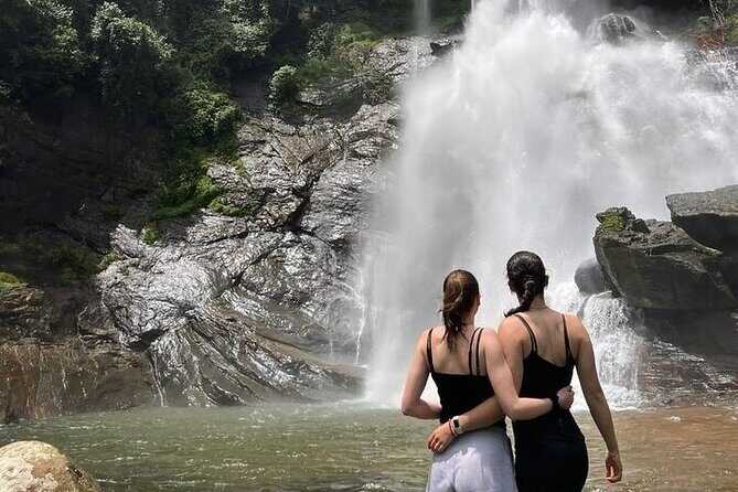 Kandy to Nuwara Eliya Private Day Tour: Tea Factory& Gregory Lake - Who Should Consider This Tour?