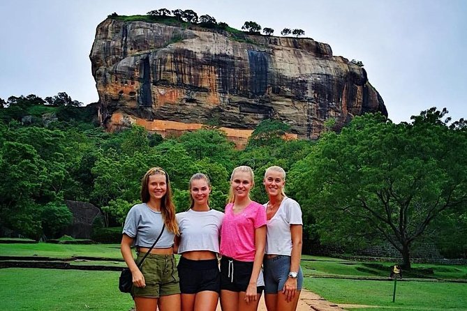 Kandy to Sigiriya Day Tour and Dambulla Cave Temple With Private Vehicle - Tour Itinerary and Highlights