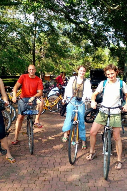 Kandy Tour: Private Guided Tour of the City by Tuk-Tuk - Inclusions and Amenities