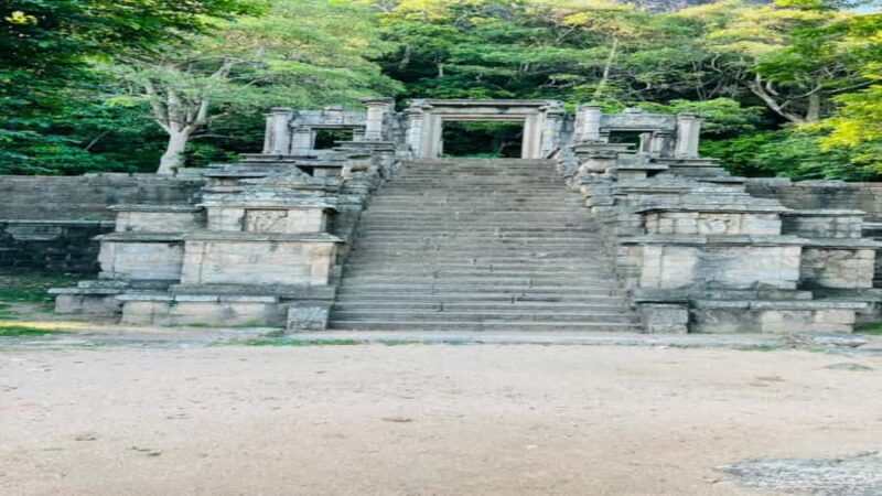 Kandy: Yapahuwa Rock Fortress Private Day Trip - FAQ