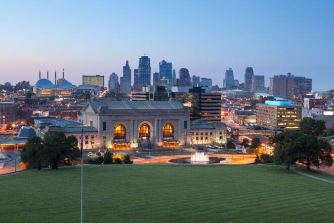 Kansas City Self-Guided Walking Audio Tour - Tour Logistics