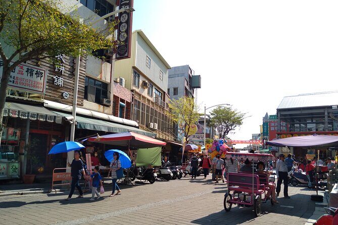 Kaohsiung City Walking and Night Market Tour - Whats Included and Whats Not
