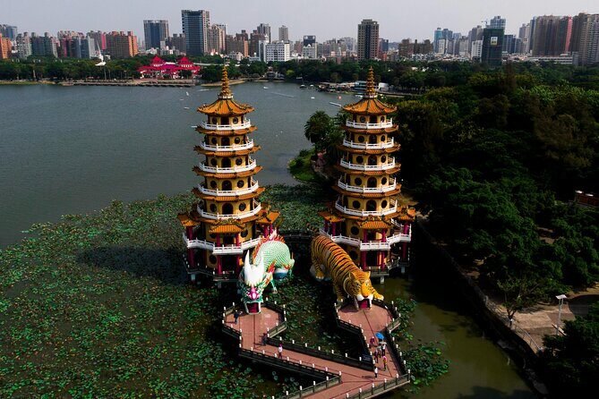 Kaohsiung Private Tour with English-speaking driver - Is This Tour Worth the Price?