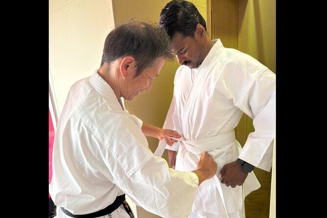 Karate Experience in Kanazawa Break Tiles and Get a Black Belt - Good To Know