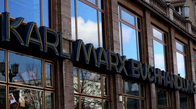 Karl-Marx-Allee Walking Tour: Berlins Socialist History - Authentic Experiences from Past Participants