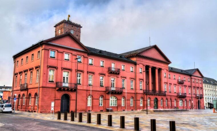 Karlsruhe: Express Walk with a Local in 90 minutes - Why This Tour Works for You