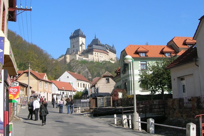 Karlstejn Castle Half Day Tour From Prague - Accessibility