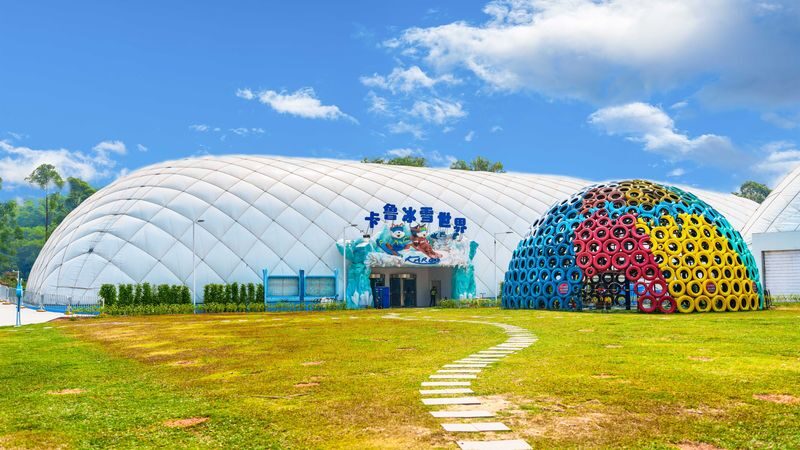 Karoo Ice and Snow World Ticket - A winter stop inside Mission Hills