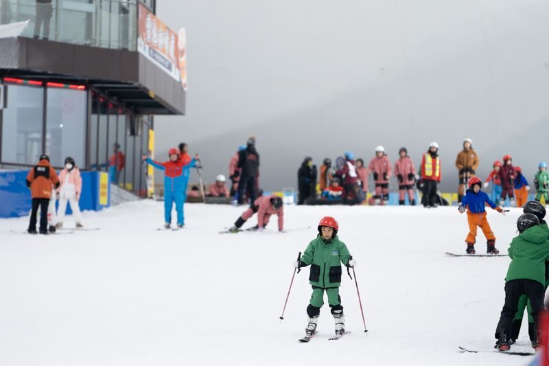 Karoo Ice and Snow World Ticket - Learning to ski on a beginner slope