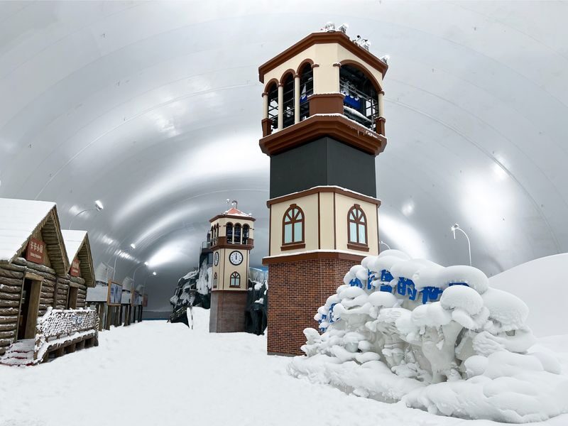 Karoo Ice and Snow World Ticket - What the ticket costs, and when it is good value