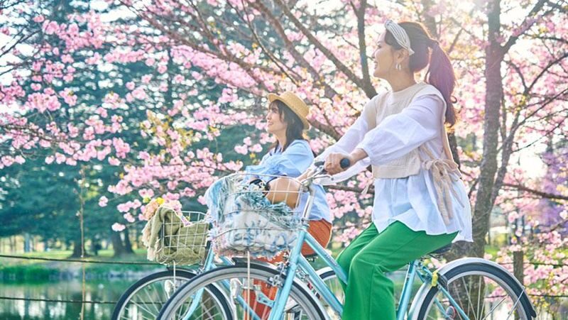Karuizawa Day Trip: Shiraito Falls + Kumoba Pond + Outlet Shopping (Departing from Tokyo) - From Tokyo to Karuizawa in one day