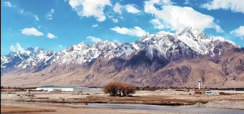 Kashgar Pamir Plateau Full-Day Small Group Tour - What the stops may offer