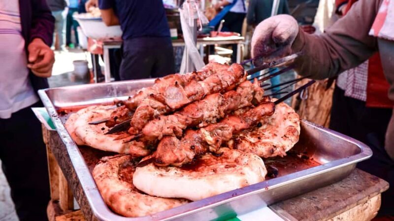 Kashgar Xinjiang: Old City, Livestock Market, Food & Culture - Visiting the Iconic Id Kah Mosque and People’s Square