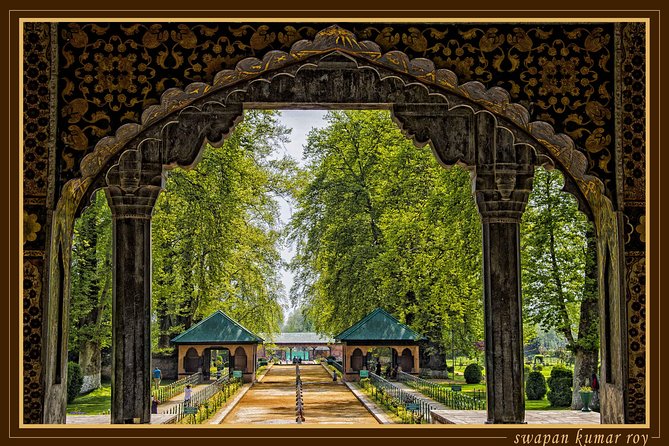 Kashmir Private Tour - an Ultimate Abode of Heaven - Accommodation and Meals