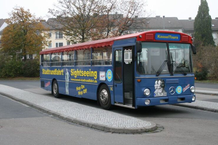 Kassel: City Tour and Sightseeing in 12 Languages - Activity Details and Booking Benefits