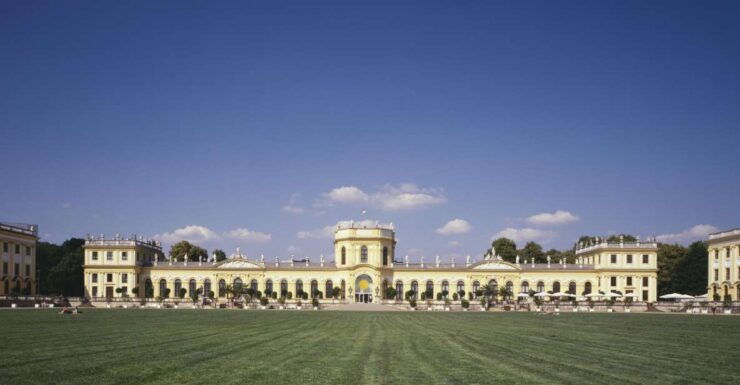 Kassel: Mistresses, Intrigues and Fleas - Baroque Bus Tour - Booking Details
