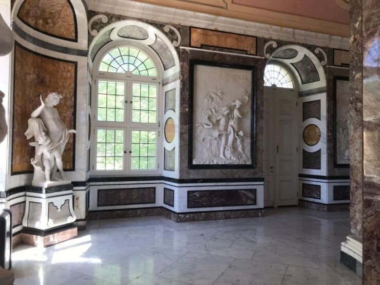 Kassel: Mistresses, Intrigues and Fleas - Baroque Bus Tour - Experience Highlights