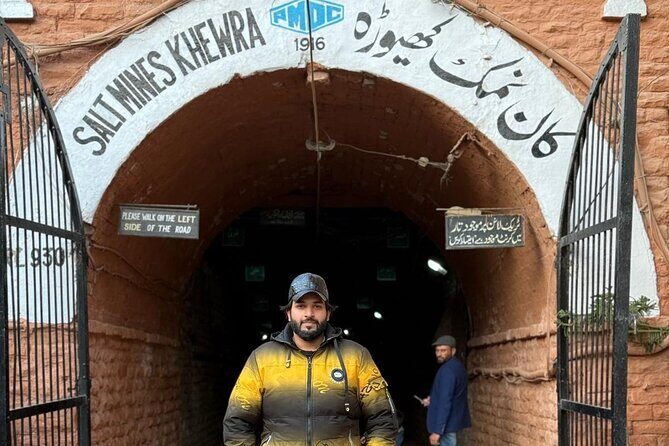 Katas Raj Temple Khewra Salt Mines and Kalar Kahar Day Trip - What Sets This Tour Apart