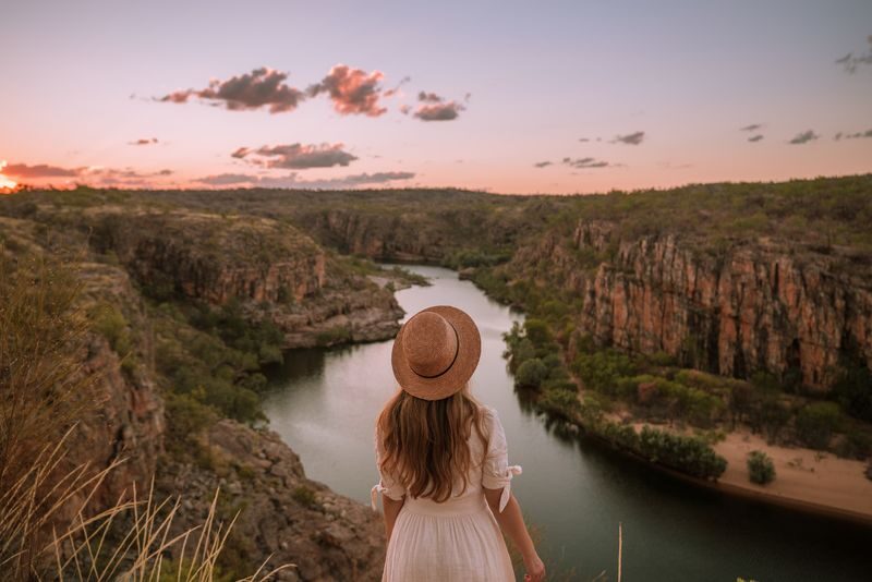 Katherine Gorge Cruise & Edith Falls Day Tour from Darwin - A useful stop at the Nitmiluk Visitor Centre