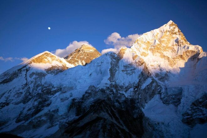 Kathmandu: 12-Day Everest Base Camp Trek - Inclusions and Essentials