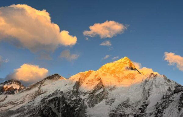 Kathmandu: 15-Day Everest Base Camp Trek With Accommodation - Local Cultural Experiences Included