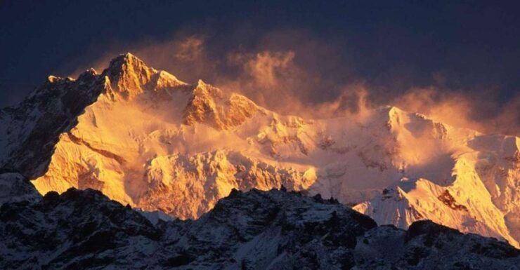 Kathmandu: 16-Day Kanchenjunga Base Camp Trek - Duration and Cancellation Policy