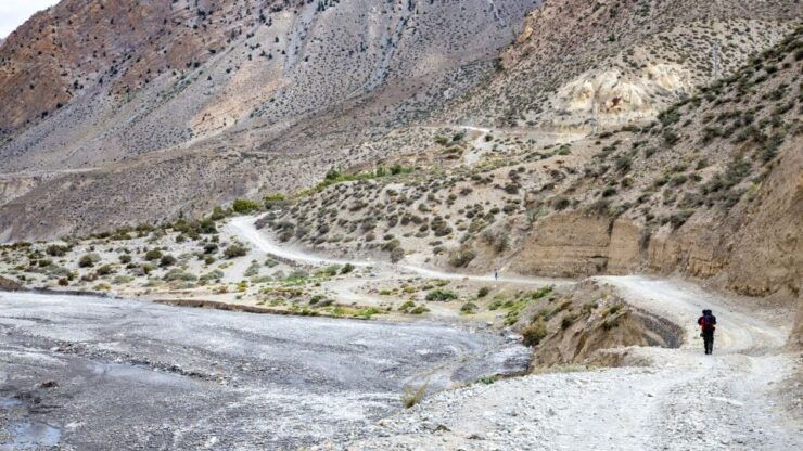 Kathmandu: 17-Day Annapurna Circuit Trek - Duration and Logistics